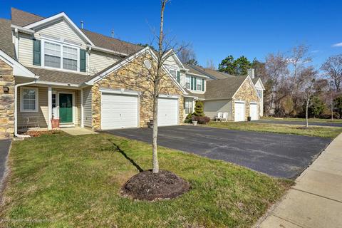 702 Carnation Dr, Brick, NJ 08724 photo 4