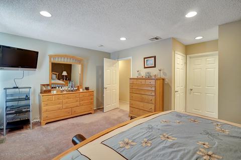 702 Carnation Dr, Brick, NJ 08724 photo 19