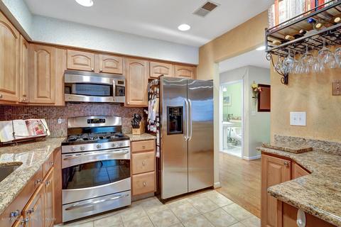 702 Carnation Dr, Brick, NJ 08724 photo 14