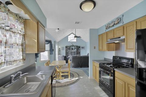 8 Tom Gray Ct, Forked River, NJ 08731 photo 14