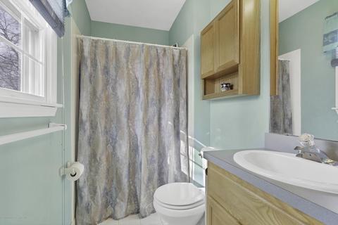 8 Tom Gray Ct, Forked River, NJ 08731 photo 24