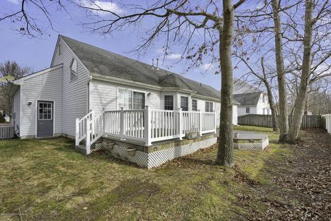 8 Tom Gray Ct, Forked River, NJ 08731 photo 5
