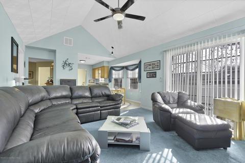 8 Tom Gray Ct, Forked River, NJ 08731 photo 15