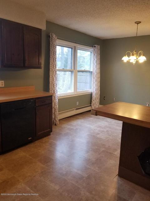 233 Chestnut Ln, Forked River, NJ 08731 photo 4