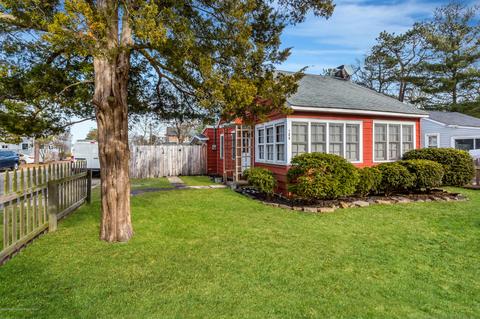 109 Pinehurst Rd, Brick, NJ 08723 photo 3
