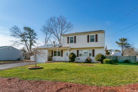 498 Irisado Dr, Brick, NJ 08723 photo 2
