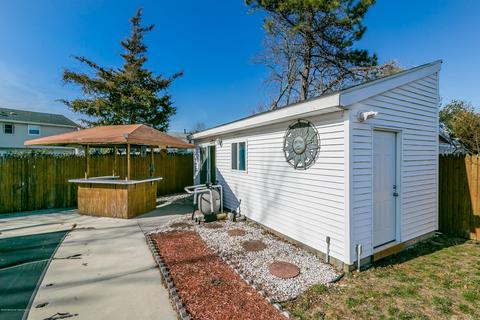 498 Irisado Dr, Brick, NJ 08723 photo 9