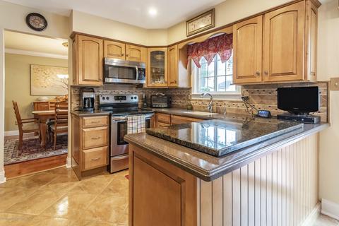11 Kiwi Loop, Howell, NJ 07731 photo 24