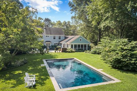 8 Woodside Dr, Rumson, NJ 07760 photo 2