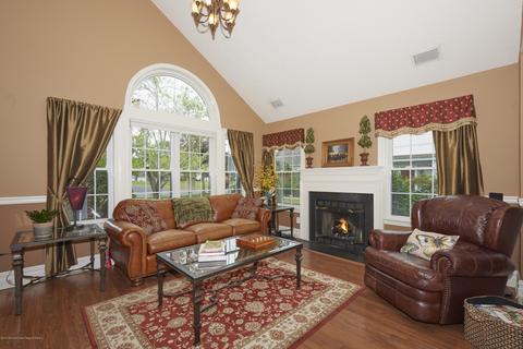 7 Rawson Cir, Ocean, NJ 07712 photo 4