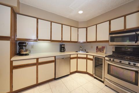 7 Rawson Cir, Ocean, NJ 07712 photo 9