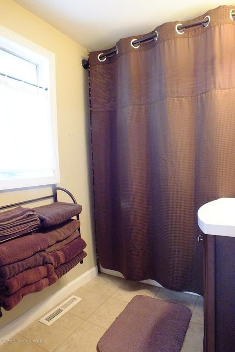 648 Windsor Rd, Brick, NJ 08723 photo 15