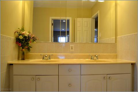 2 Wren Ct, Edison, NJ 08820 photo 15