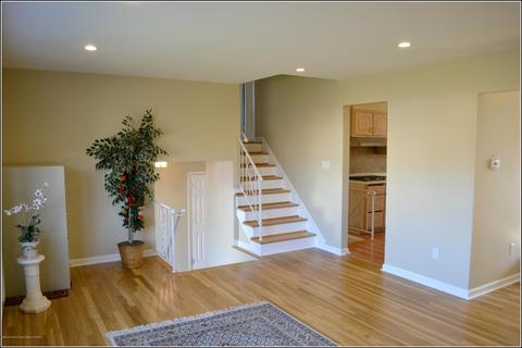 2 Wren Ct, Edison, NJ 08820 photo 8