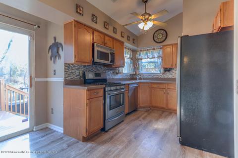 55 Willow Dr, Jackson, NJ 08527 photo 9