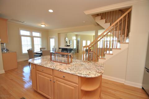 707 Wainwright Pl, Brielle, NJ 08730 photo 5