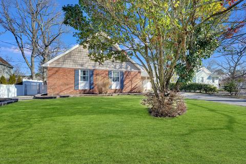 130 Springfield Ave, Pine Beach, NJ 08741 photo 3