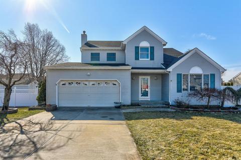 107 D St, Brick, NJ 08723 photo 2