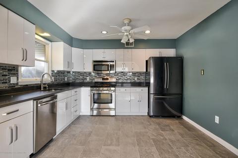 107 D St, Brick, NJ 08723 photo 8