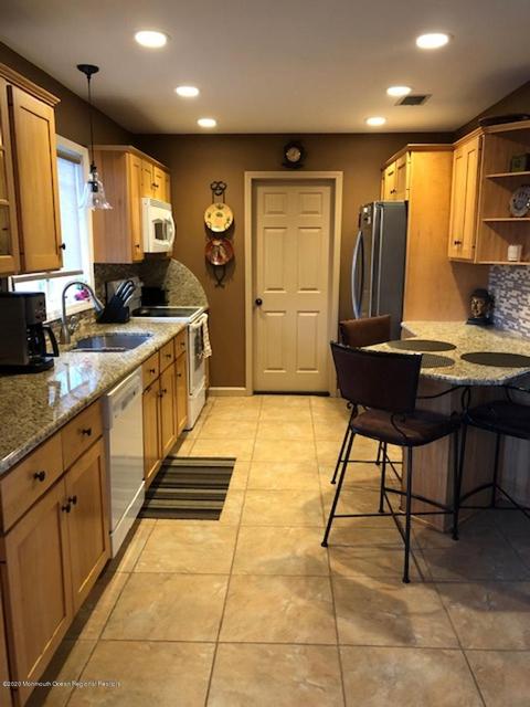 561 Colorado Ave, Brick, NJ 08724 photo 4