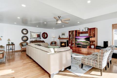 21 Four Winds Dr, Middletown, NJ 07748 photo 13