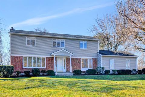 21 Four Winds Dr, Middletown, NJ 07748 photo 1