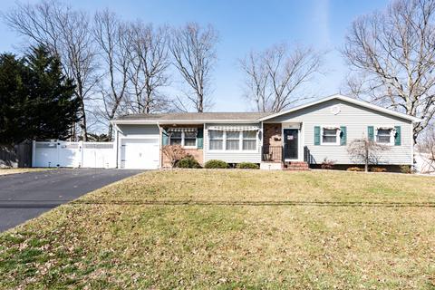 85 Bella Vista Rd E, Brick, NJ 08724 photo 1