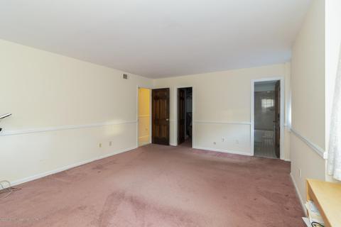 9 Allocco Dr, Holmdel, NJ 07733 photo 12