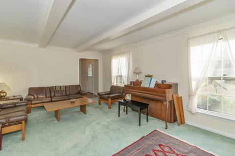 9 Allocco Dr, Holmdel, NJ 07733 photo 2