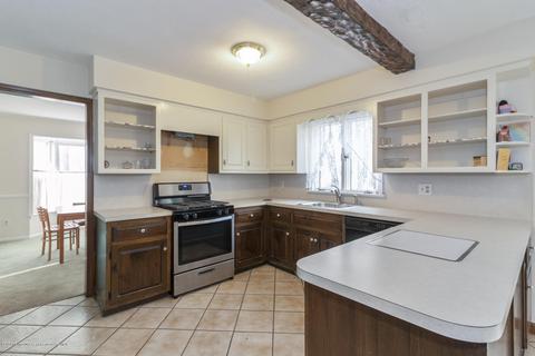 9 Allocco Dr, Holmdel, NJ 07733 photo 9