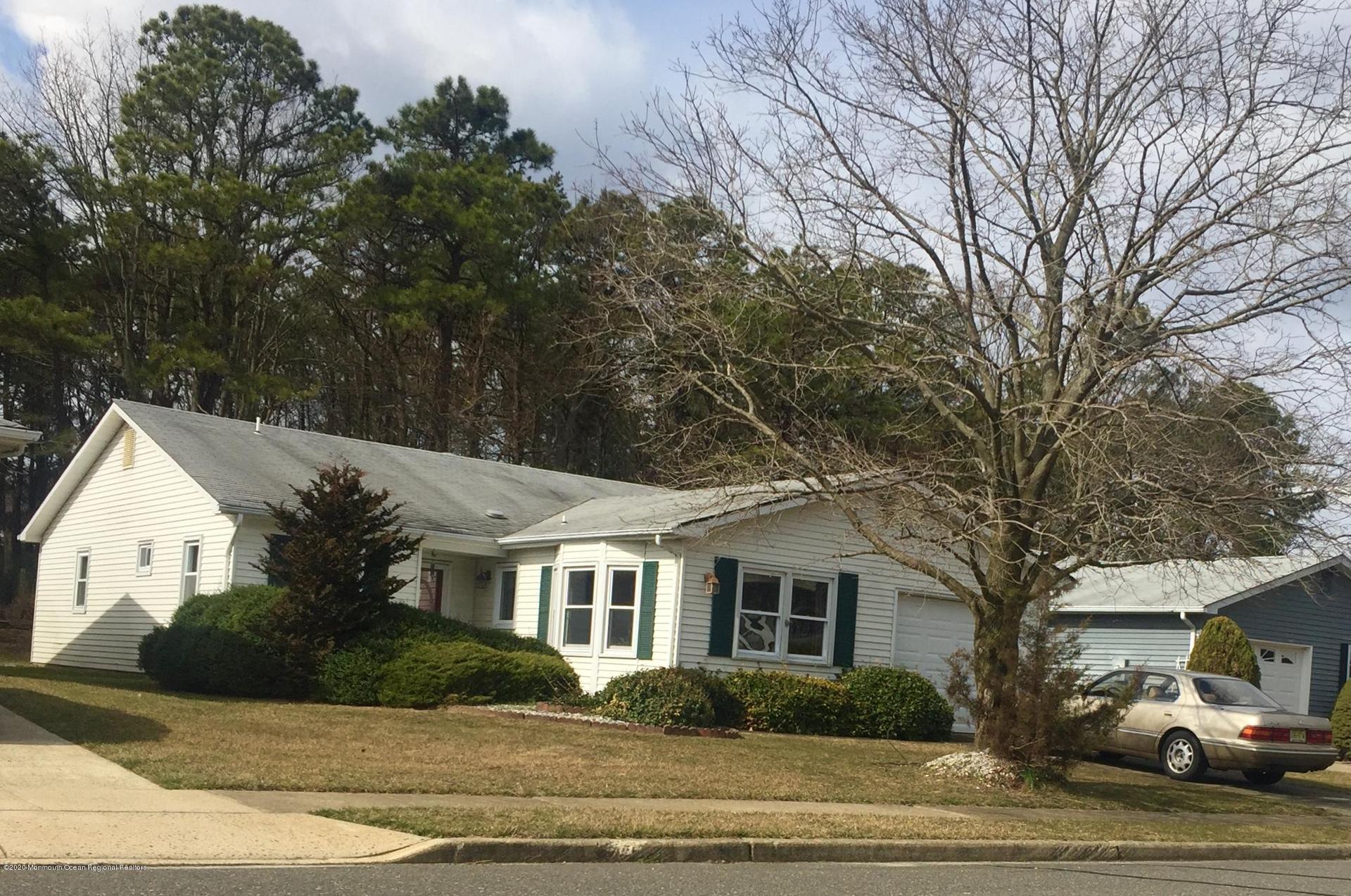 61 Regent Cir, Brick, NJ 08723 For Sale MLS 22008233 Movoto