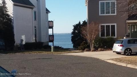 70 E Front St, Keyport, NJ 07735 photo 4