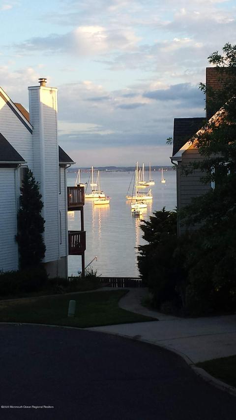 70 E Front St, Keyport, NJ 07735 photo 5