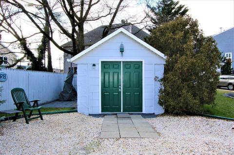 70 E Front St, Keyport, NJ 07735 photo 3