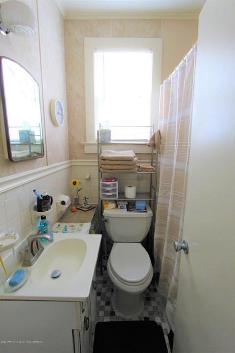 70 E Front St, Keyport, NJ 07735 photo 23