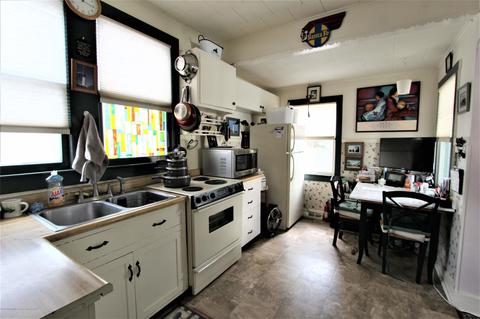 70 E Front St, Keyport, NJ 07735 photo 16
