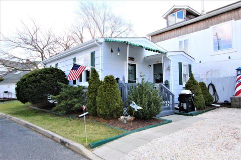 70 E Front St, Keyport, NJ 07735 photo 1