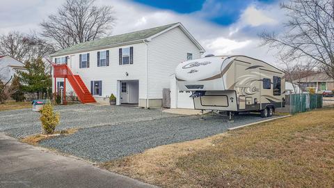 95 Oregon Ave, Waretown, NJ 08758 photo 6