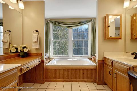 4 Pine Dr, Millstone, NJ 08510 photo 32