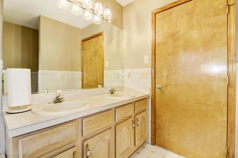10 Diane Dr, Brick, NJ 08724 photo 16
