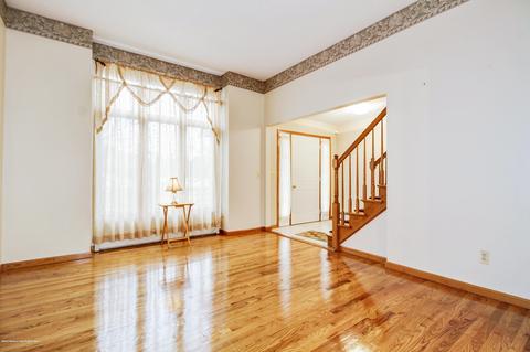 10 Diane Dr, Brick, NJ 08724 photo 4