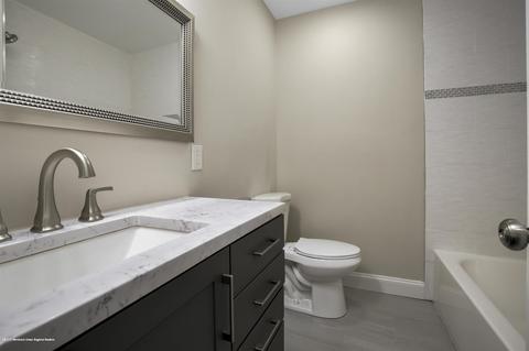 677 W Commodore Blvd, Jackson, NJ 08527 photo 23