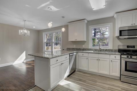677 W Commodore Blvd, Jackson, NJ 08527 photo 12