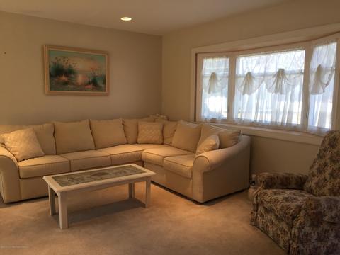 109 Silver Dr, Brick, NJ 08724 photo 3