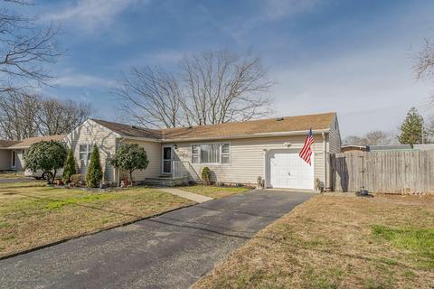 296 Red Cedar Dr, Brick, NJ 08723 photo 2