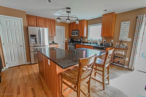 144 Daybreak Ct, Brick, NJ 08724 photo 8