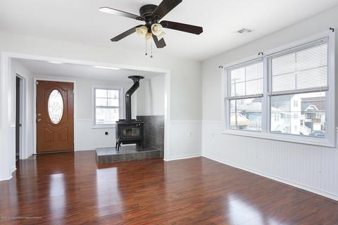 29 Cornwall St, Highlands, NJ 07732 photo 14