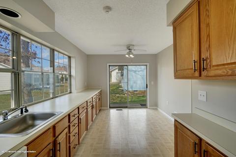 7 S Baker Dr, Jackson, NJ 08527 photo 17