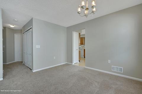 7 S Baker Dr, Jackson, NJ 08527 photo 9