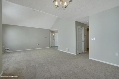 7 S Baker Dr, Jackson, NJ 08527 photo 10